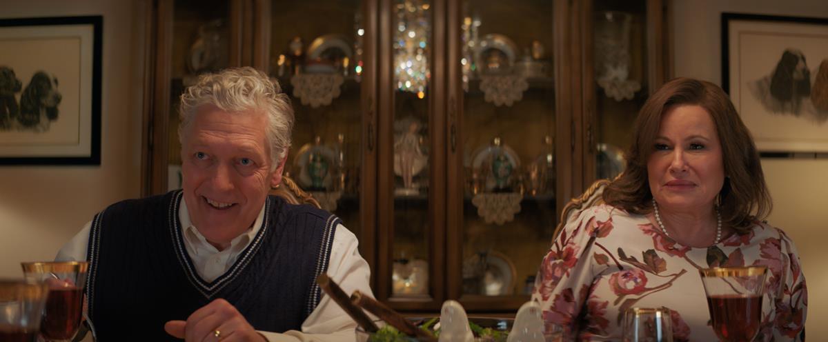 Clancy Brown (left) stars as Stanley and Jennifer Coolidge (right) stars as Susan in director Emerald Fennell’s PROMISING YOUNG WOMAN, a Focus Features release. Cr: Focus Features