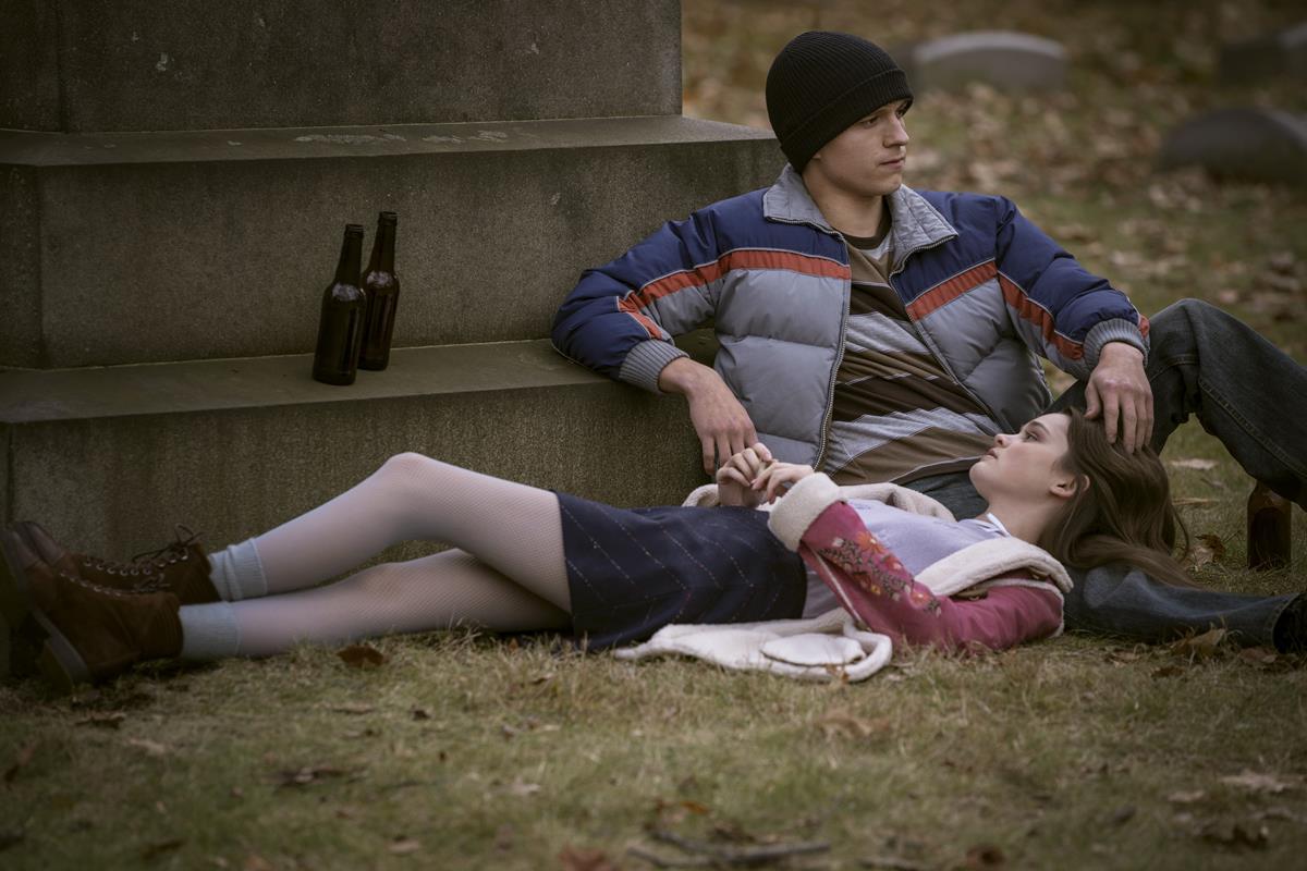 Tom Holland and Ciara Bravo in “Cherry.” Cr: Apple TV+