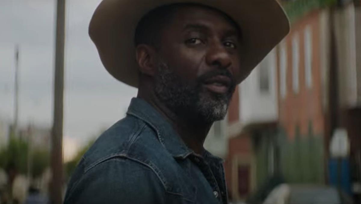 Idris Elba and Caleb McLaughlin in “Concrete Cowboy.” Cr: Netflix