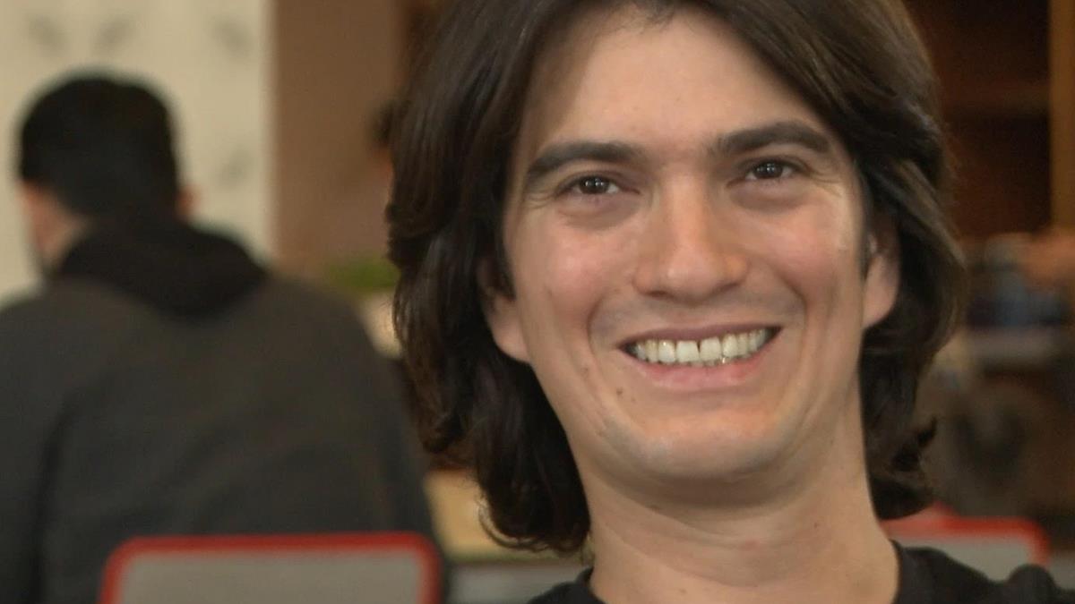 Adam Neumann in “WeWork: Or the Making and Breaking of a $47 Billion Unicorn.” Cr: Hulu