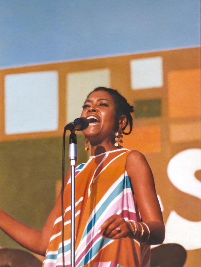 Abbey Lincoln performs at the Harlem Cultural Festival in 1969, featured in the documentary “Summer Of Soul (Or, When The Revolution Could Not Be Televised).” Cr: Mass Distraction Media/Searchlight Pictures