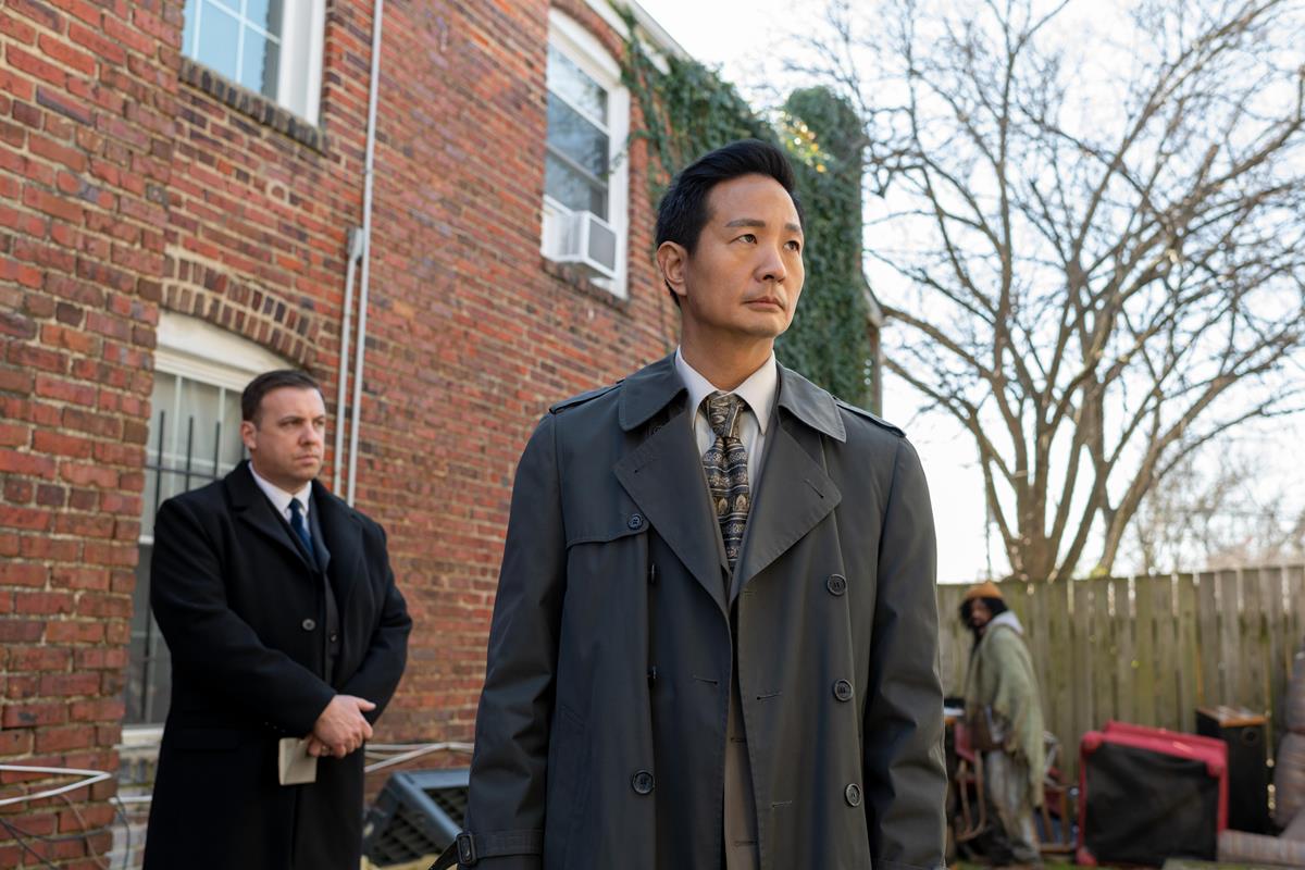 Greg Lee as Federal Agent in “Dopesick.” Cr: Hulu