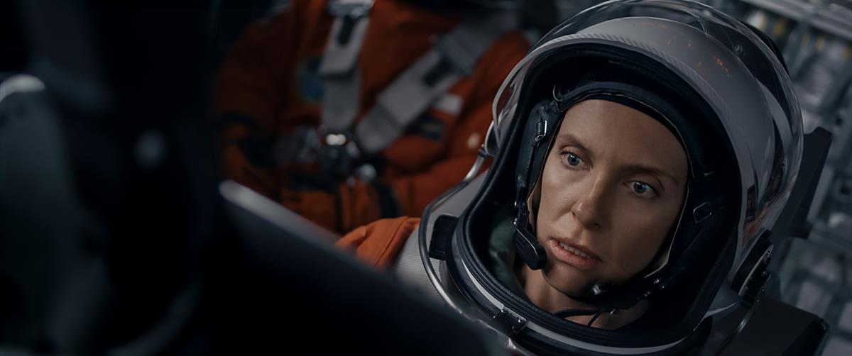 Toni Collette as Marina Barnett in director Joe Penna’s “Stowaway.” Cr: Netflix