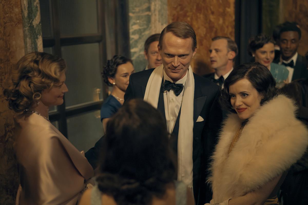 Paul Bettany as Ian Campbell and Claire Foy as Margaret Campbell in director Anne Sewitsky’s “A Very British Scandal.” Cr: Amazon Studios