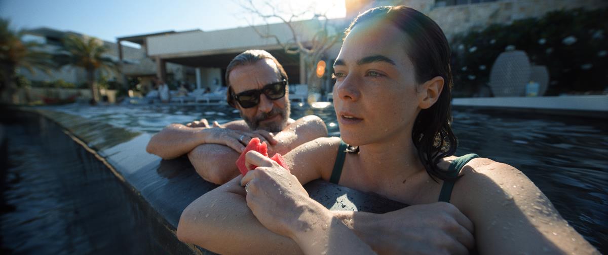 Daniel Giménez Cacho as Silverio Gacho and Ximena Lamadrid as Camila in “Bardo: False Chronicle of a Handful of Truths.” Cr: Netflix