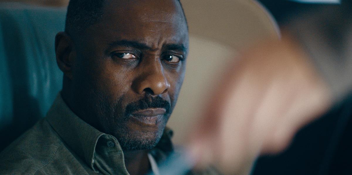 Idris Elba in “Hijack.” Cr: Aidan Monaghan/Apple TV+.