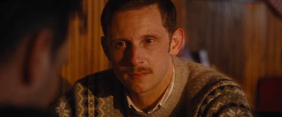 Jamie Bell in “All of Us Strangers.” Cr: Searchlight Pictures